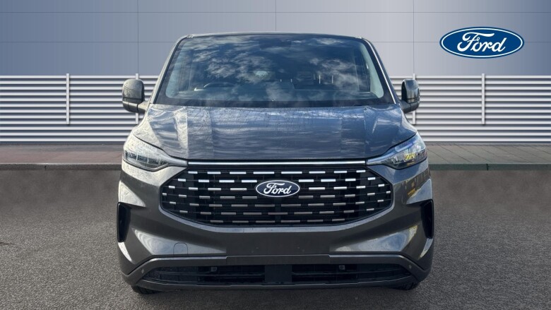 Ford Tourneo Custom 320 L2 Diesel Fwd 2.0 EcoBlue 136ps H1 Titanium 8 seater Auto